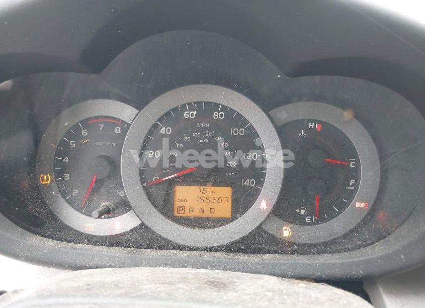 Photo 7 of 2011 Toyota Rav4 (VIN JTMBF4DV6BD042494)