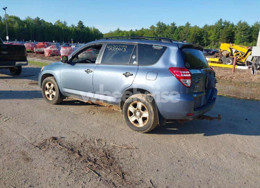 Photo 3 of 2011 Toyota Rav4 (VIN JTMBF4DVXBD042692)