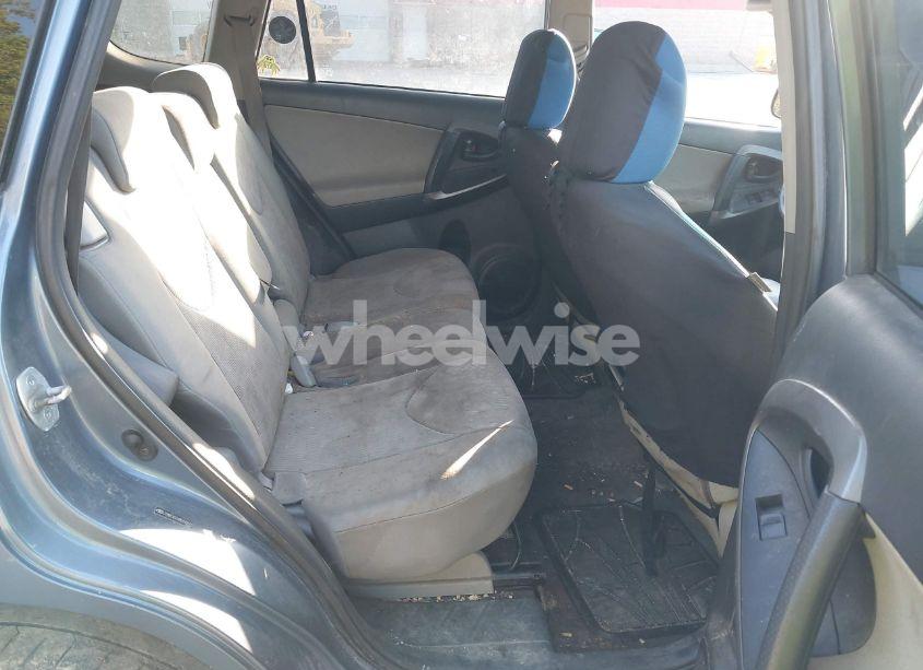 Photo 8 of 2011 Toyota Rav4 (VIN JTMBF4DVXBD042692)