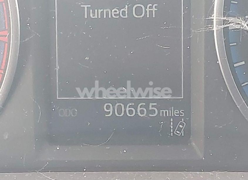 Photo 15 of 2017 Toyota Rav4 LE (VIN JTMBFREV0HJ116420)