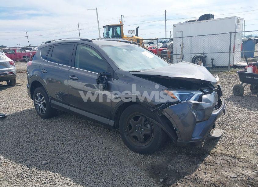 2016 Toyota Rav4 LE (VIN JTMBFREV1GJ091168) main photo