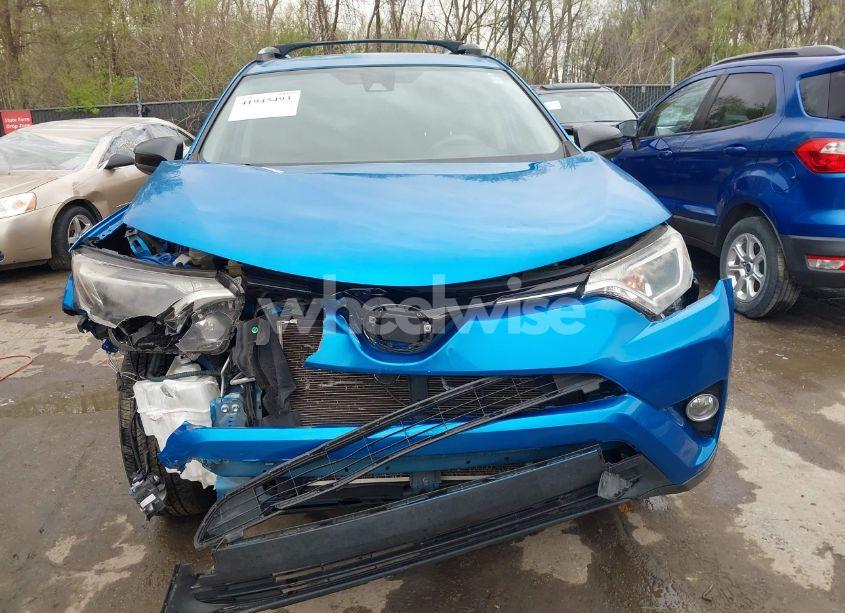 Photo 12 of 2017 Toyota Rav4 LE (VIN JTMBFREV2HJ151363)