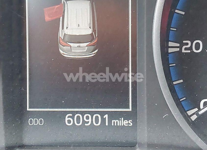 Photo 15 of 2017 Toyota Rav4 LE (VIN JTMBFREV2HJ151363)