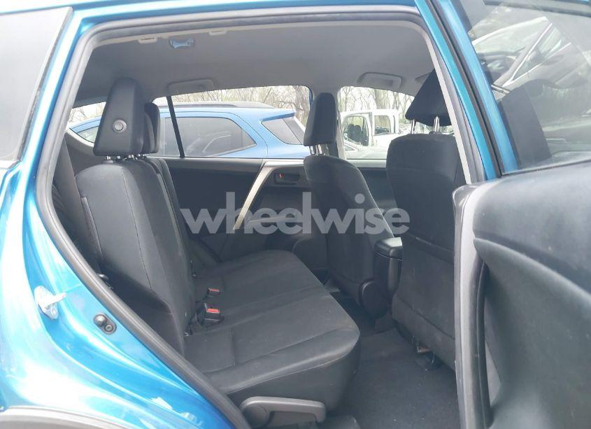 Photo 8 of 2017 Toyota Rav4 LE (VIN JTMBFREV2HJ151363)