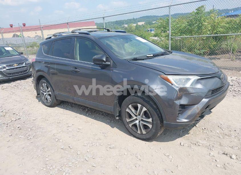 2017 Toyota Rav4 LE (VIN JTMBFREV2HJ701869) main photo
