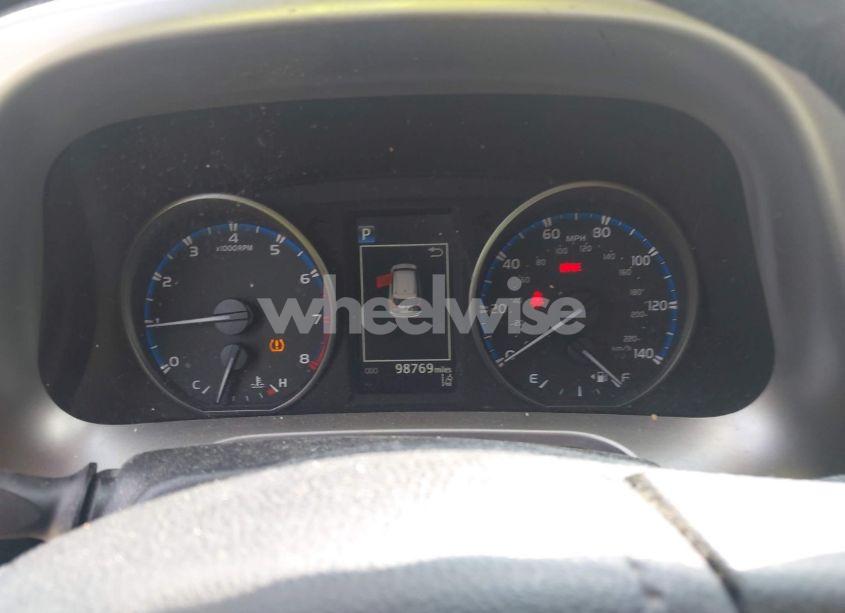 Photo 7 of 2017 Toyota Rav4 LE (VIN JTMBFREV2HJ701869)