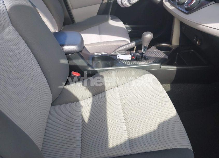 Photo 5 of 2013 Toyota Rav4 LE (VIN JTMBFREV3D5003628)