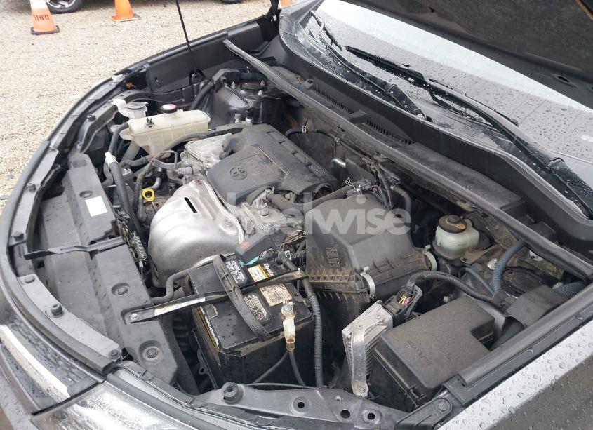 Photo 10 of 2015 Toyota Rav4 LE (VIN JTMBFREV3FJ035828)