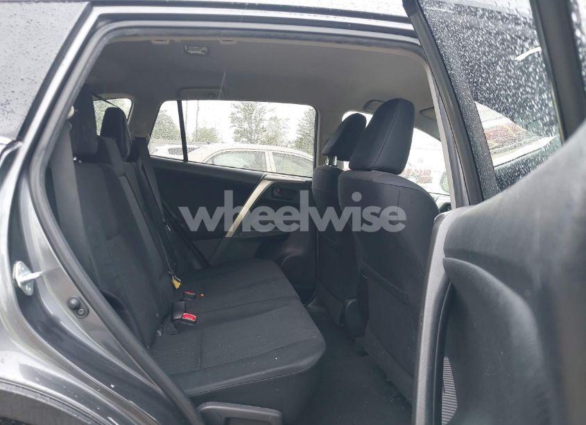 Photo 8 of 2015 Toyota Rav4 LE (VIN JTMBFREV3FJ035828)