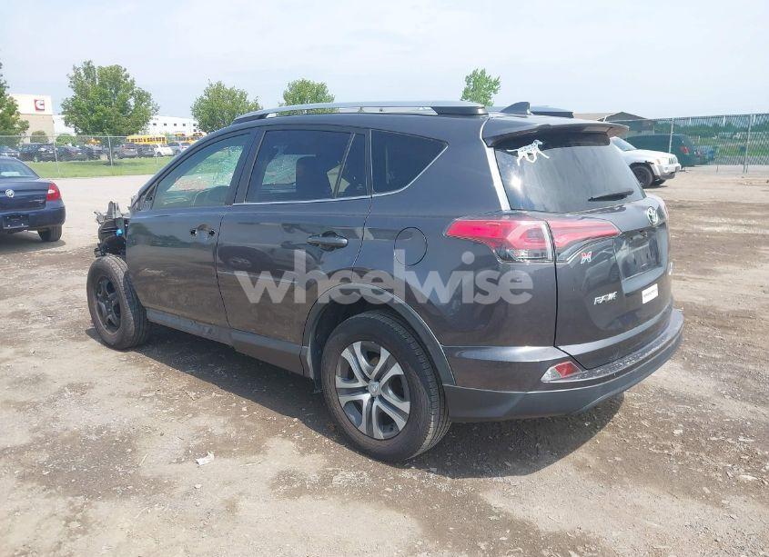 Photo 3 of 2018 Toyota Rav4 LE (VIN JTMBFREV3JJ194194)