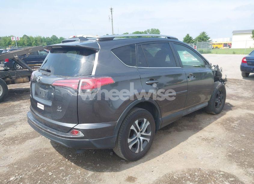 Photo 4 of 2018 Toyota Rav4 LE (VIN JTMBFREV3JJ194194)