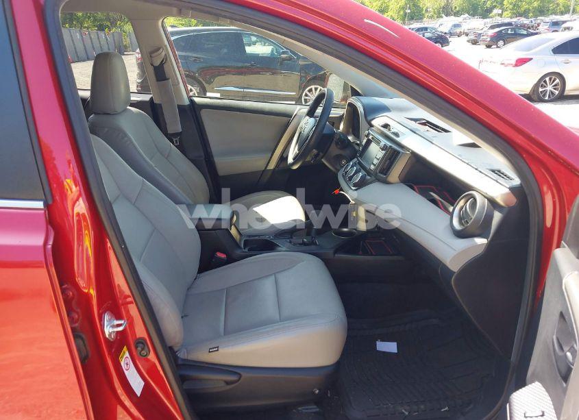 Photo 5 of 2015 Toyota Rav4 LE (VIN JTMBFREV4FJ027432)