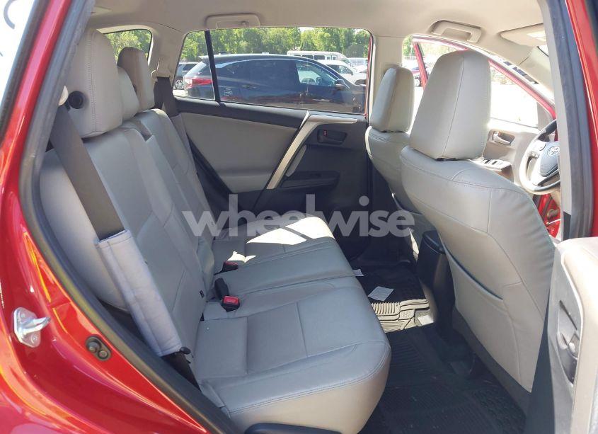 Photo 8 of 2015 Toyota Rav4 LE (VIN JTMBFREV4FJ027432)