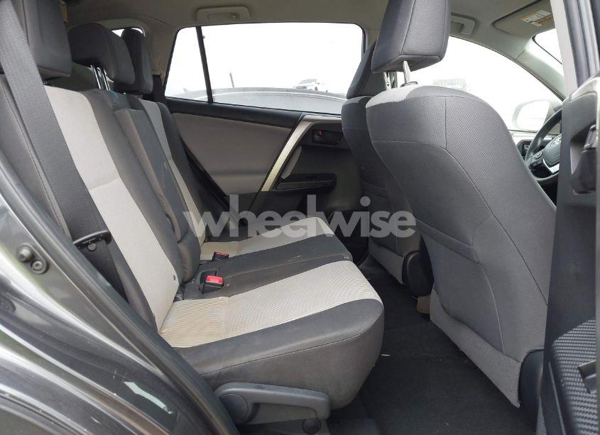 Photo 8 of 2015 Toyota Rav4 LE (VIN JTMBFREV4FJ037250)