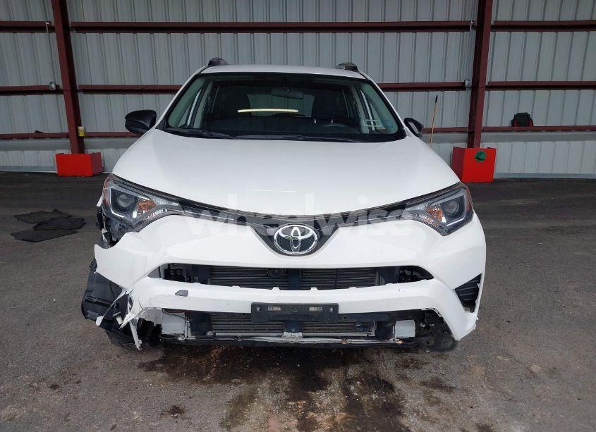 Photo 12 of 2016 Toyota Rav4 LE (VIN JTMBFREV5GD190932)