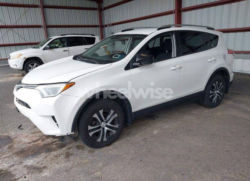 Photo 2 of 2016 Toyota Rav4 LE (VIN JTMBFREV5GD190932)