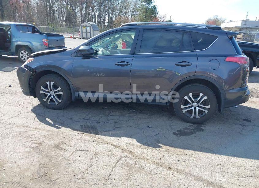 Photo 14 of 2017 Toyota Rav4 LE (VIN JTMBFREV5HJ160803)