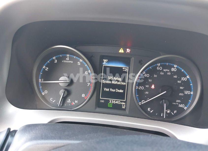 Photo 15 of 2018 Toyota Rav4 LE (VIN JTMBFREV5JD246228)