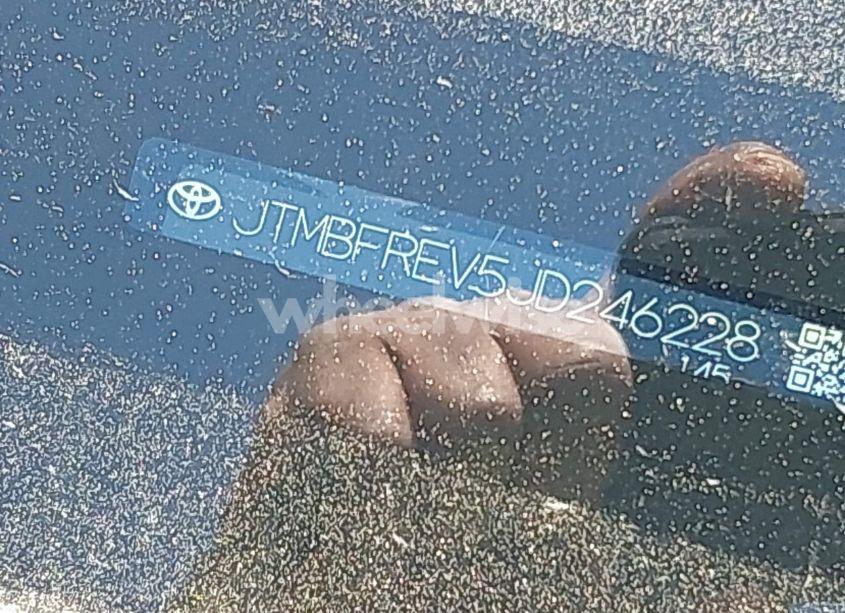 Photo 17 of 2018 Toyota Rav4 LE (VIN JTMBFREV5JD246228)