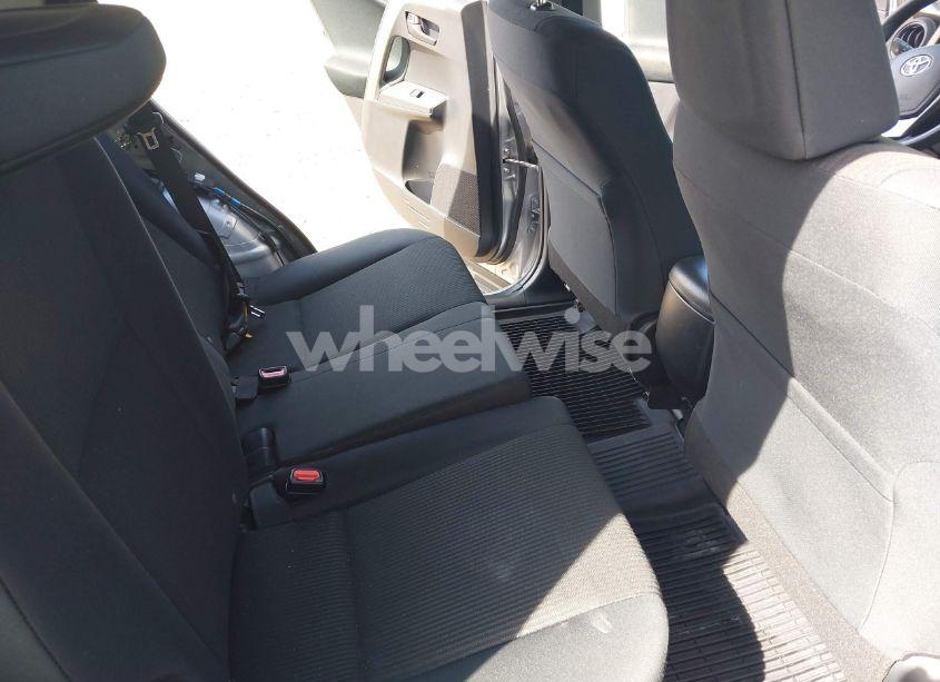 Photo 8 of 2018 Toyota Rav4 LE (VIN JTMBFREV5JD246228)