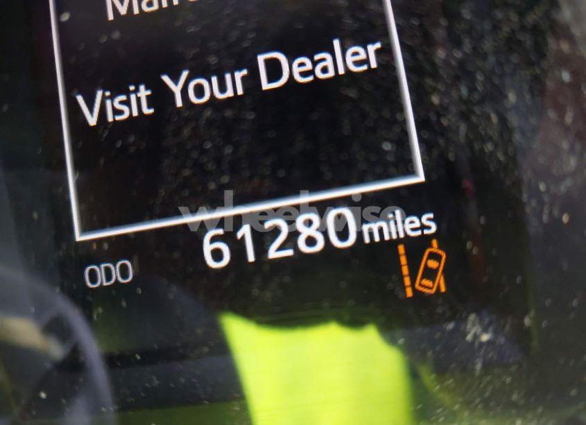 Photo 16 of 2018 Toyota Rav4 LE (VIN JTMBFREV5JJ726531)