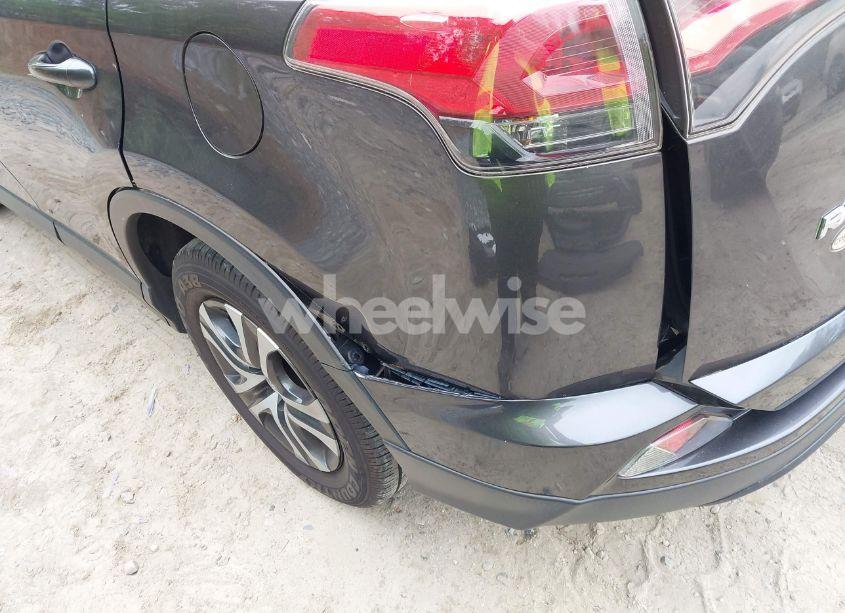 Photo 6 of 2018 Toyota Rav4 LE (VIN JTMBFREV5JJ726531)