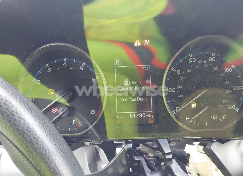 Photo 7 of 2018 Toyota Rav4 LE (VIN JTMBFREV5JJ726531)