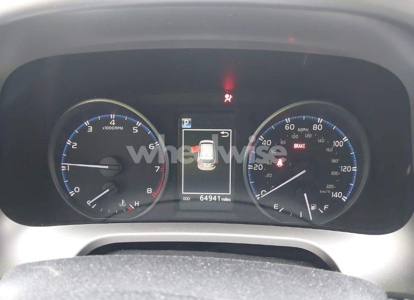 Photo 7 of 2018 Toyota Rav4 LE (VIN JTMBFREV5JJ727985)