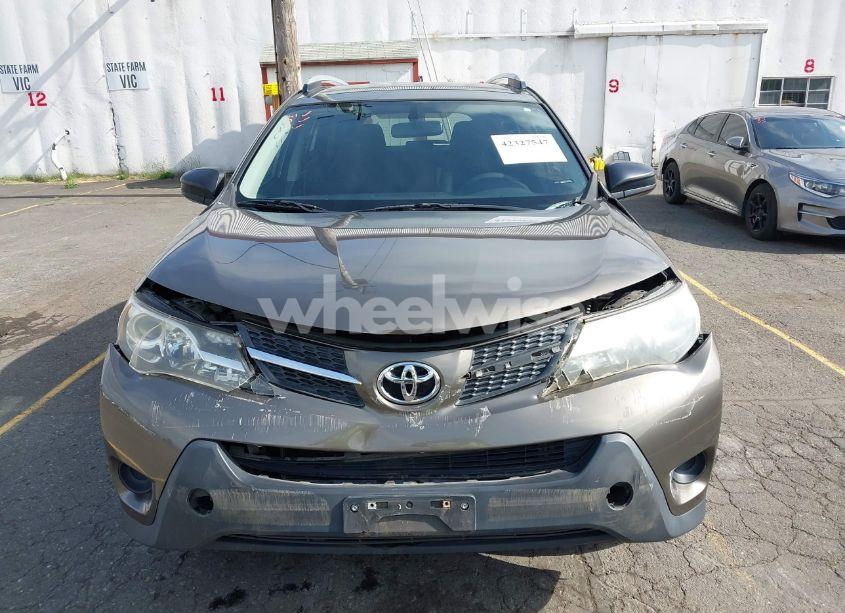 Photo 12 of 2015 Toyota Rav4 LE (VIN JTMBFREV6FD147652)