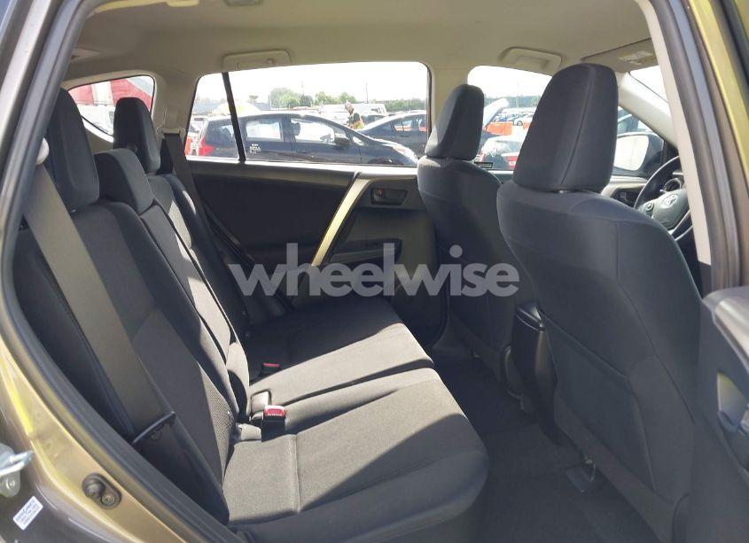 Photo 8 of 2015 Toyota Rav4 LE (VIN JTMBFREV6FD147652)