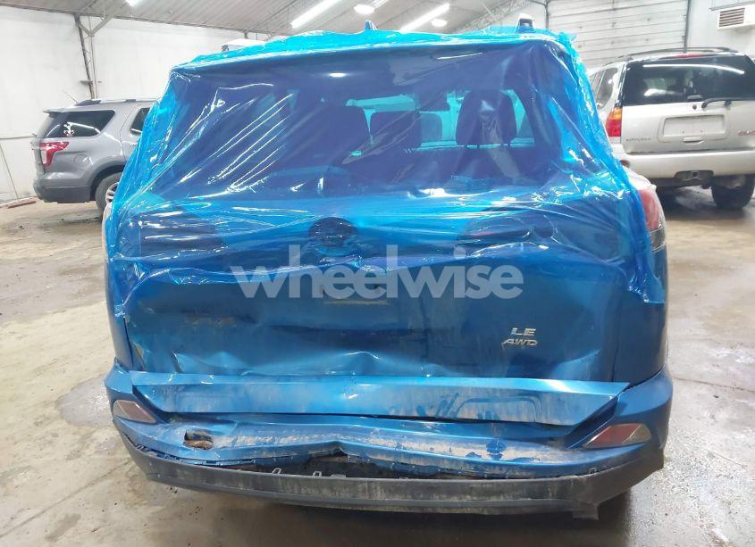 Photo 16 of 2016 Toyota Rav4 LE (VIN JTMBFREV7GJ103386)