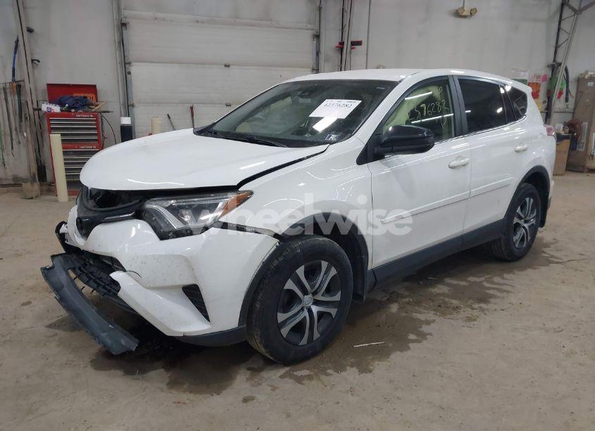 Photo 2 of 2018 Toyota Rav4 LE (VIN JTMBFREV7JJ207951)