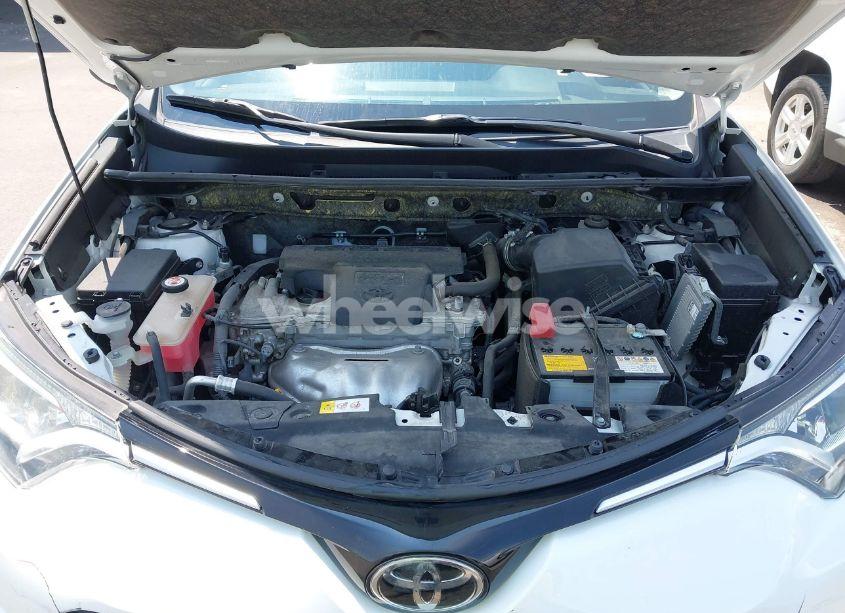 Photo 10 of 2017 Toyota Rav4 LE (VIN JTMBFREV8HD221334)