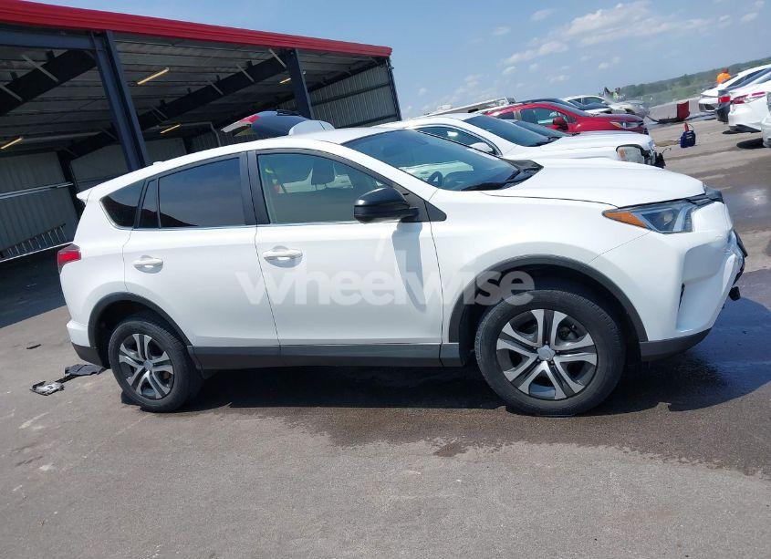 Photo 13 of 2017 Toyota Rav4 LE (VIN JTMBFREV8HD221334)