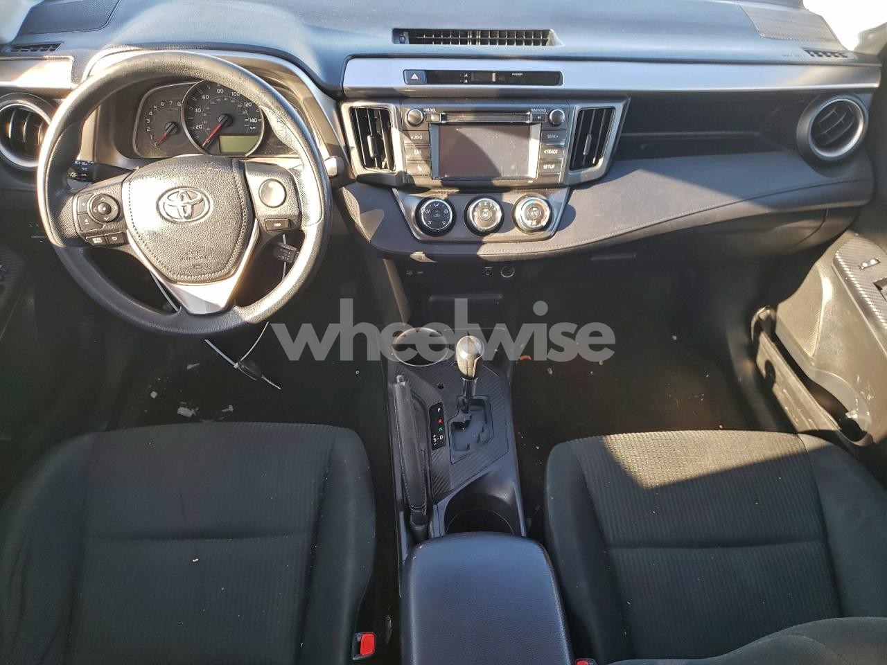 Photo 8 of 2015 TOYOTA RAV4 LE (VIN JTMBFREV9FJ047112)