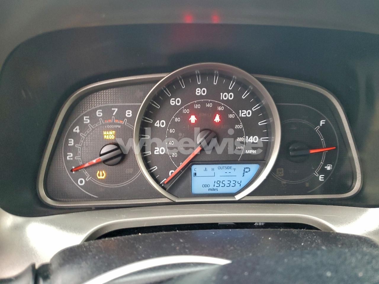 Photo 9 of 2015 TOYOTA RAV4 LE (VIN JTMBFREV9FJ047112)