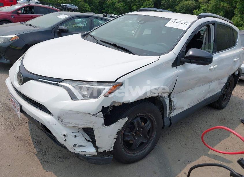 Photo 2 of 2017 Toyota Rav4 LE (VIN JTMBFREV9HJ139176)