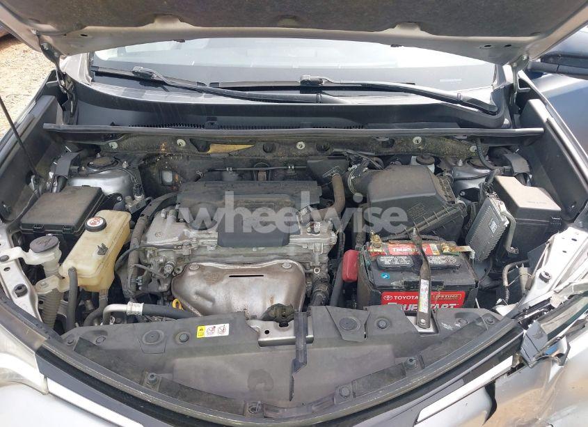 Photo 10 of 2018 Toyota Rav4 LE (VIN JTMBFREV9JJ257072)