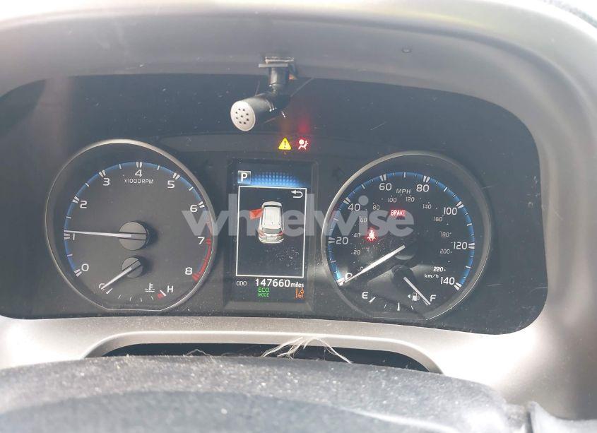 Photo 7 of 2018 Toyota Rav4 LE (VIN JTMBFREV9JJ257072)