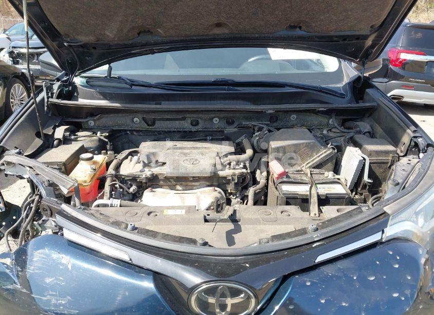 Photo 10 of 2018 Toyota Rav4 LE (VIN JTMBFREV9JJ739024)