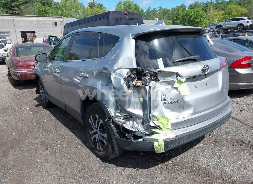 Photo 14 of 2018 Toyota Rav4 LE (VIN JTMBFREVXJJ193902)