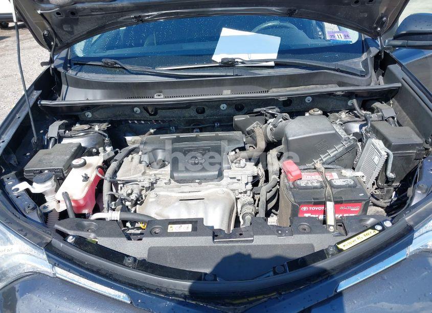 Photo 10 of 2018 Toyota Rav4 LE (VIN JTMBFREVXJJ730283)