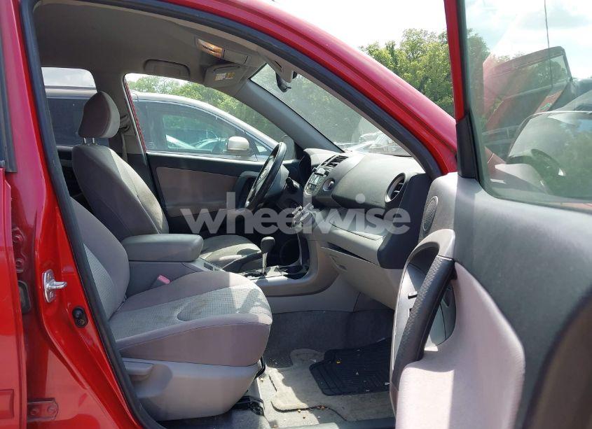 Photo 5 of 2006 Toyota Rav4 BASE V6 (VIN JTMBK33V565009977)