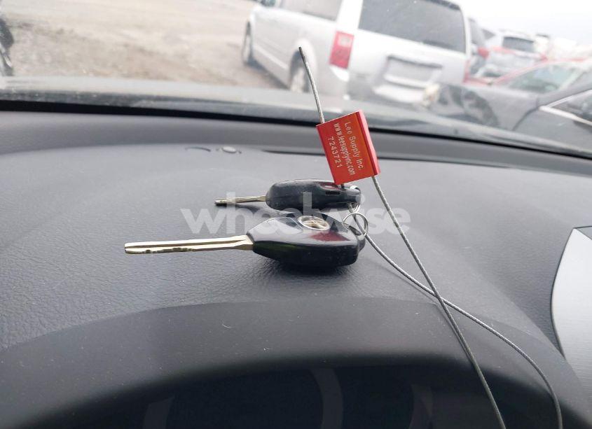 Photo 11 of 2007 Toyota Rav4 BASE V6 (VIN JTMBK35V675016242)