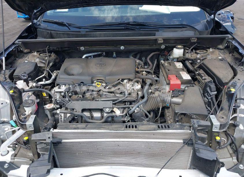 Photo 10 of 2024 Toyota Rav4 XLE PREMIUM (VIN JTMC1RFV0RJ027160)