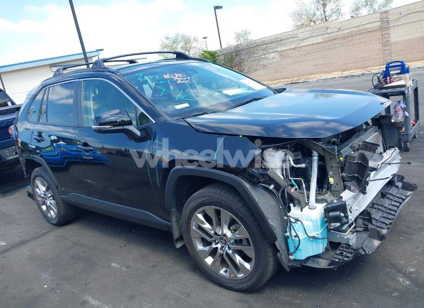 Photo 14 of 2024 Toyota Rav4 XLE PREMIUM (VIN JTMC1RFV0RJ027160)