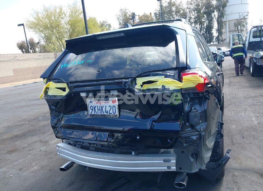 Photo 17 of 2024 Toyota Rav4 XLE PREMIUM (VIN JTMC1RFV0RJ027160)