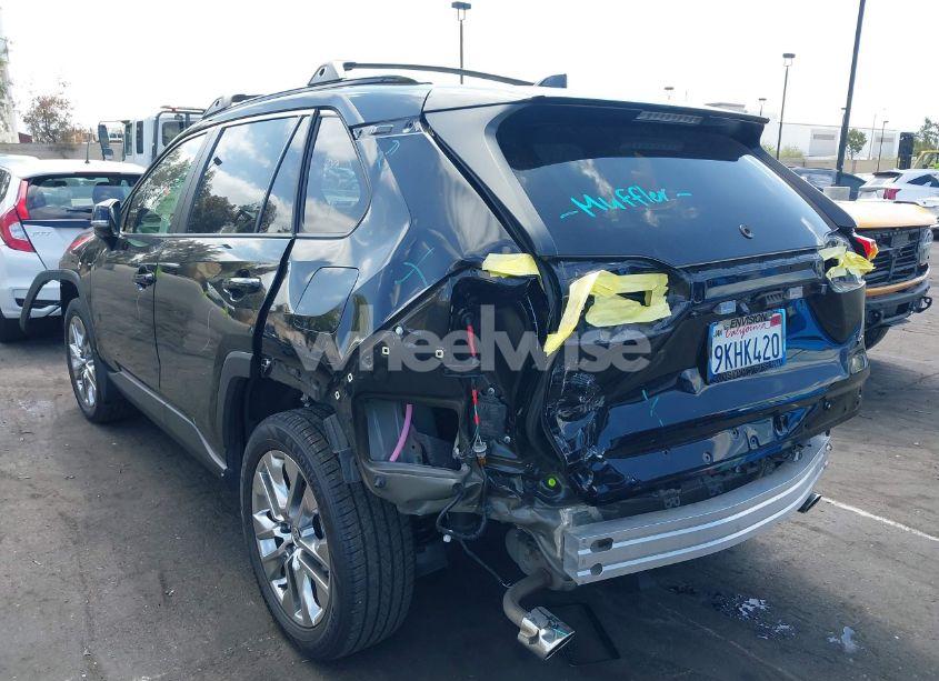 Photo 3 of 2024 Toyota Rav4 XLE PREMIUM (VIN JTMC1RFV0RJ027160)