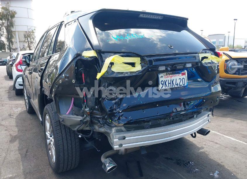 Photo 6 of 2024 Toyota Rav4 XLE PREMIUM (VIN JTMC1RFV0RJ027160)