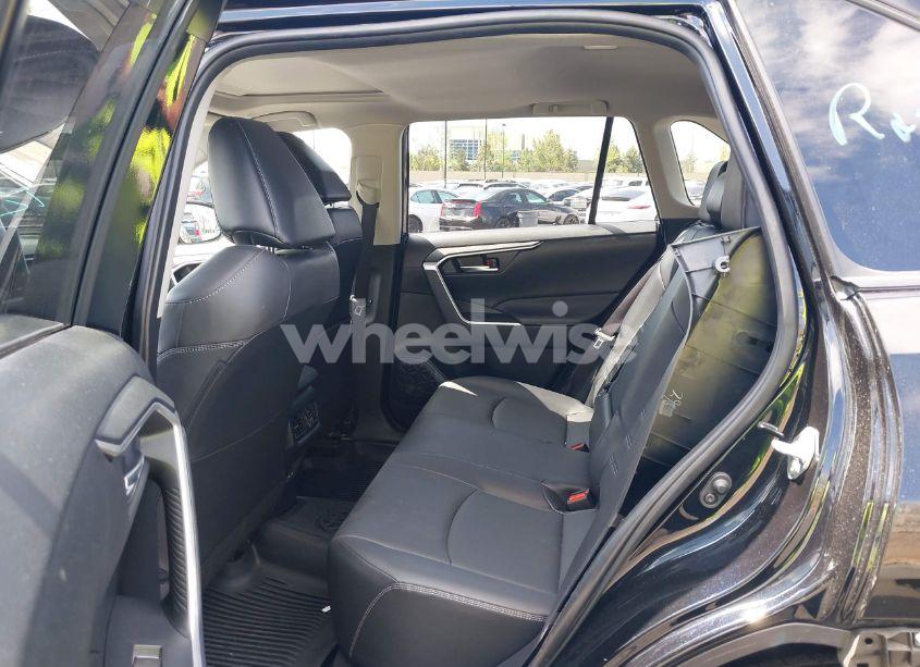 Photo 8 of 2024 Toyota Rav4 XLE PREMIUM (VIN JTMC1RFV0RJ027160)